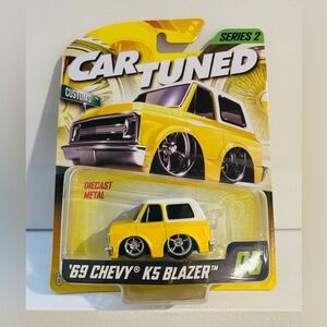 2024 Car Tuned Series 2 Diecast #05 1969 Chevy K5 Blazer Chevrolet Custom Car